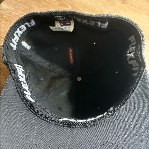 Volcom Full Stone Heather Flexfit Hat Charcoal Heather (Size L/XL) - Picture 6 of 7